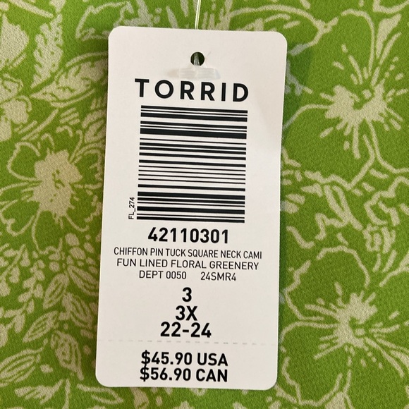 Torrid 3X Pin Tuck Square Neck Green Floral chiffon lined Camisole: 3511 - Picture 12 of 15